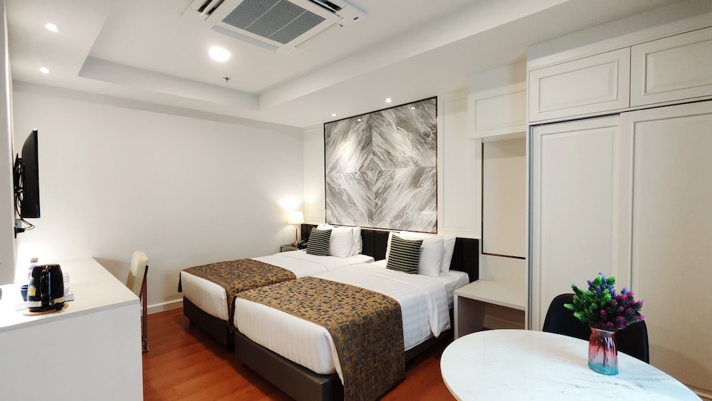 Grand Premier Room photo 2