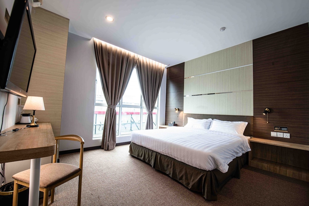 Premium Double Room, 1 King Bed, Non Smoking photo 1