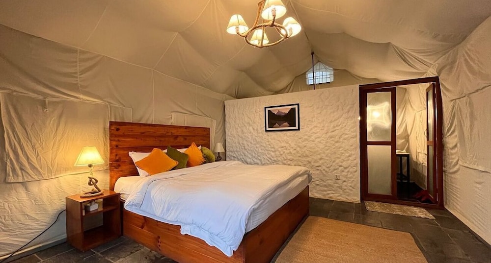 Deluxe Cottage - Photo 1