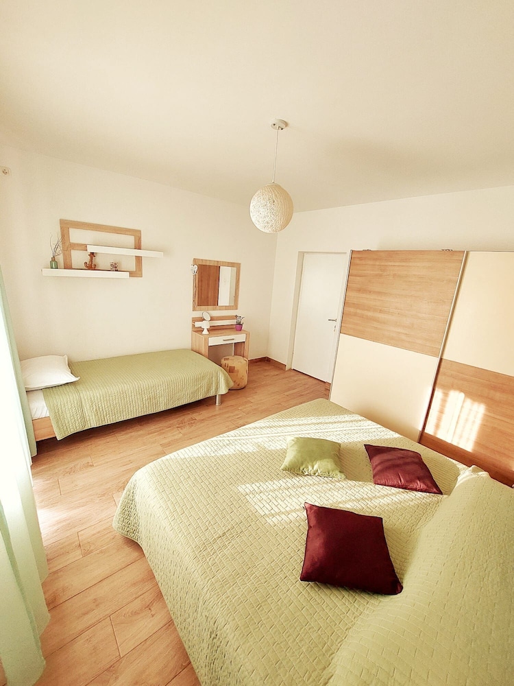 Apartment (A1)