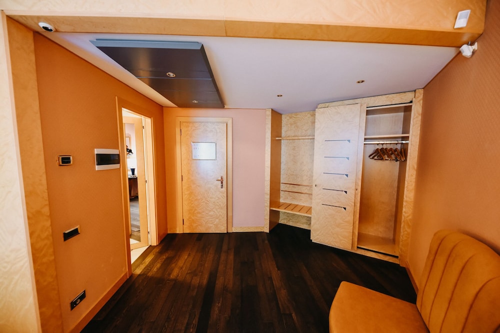 Classic Room - Photo 3