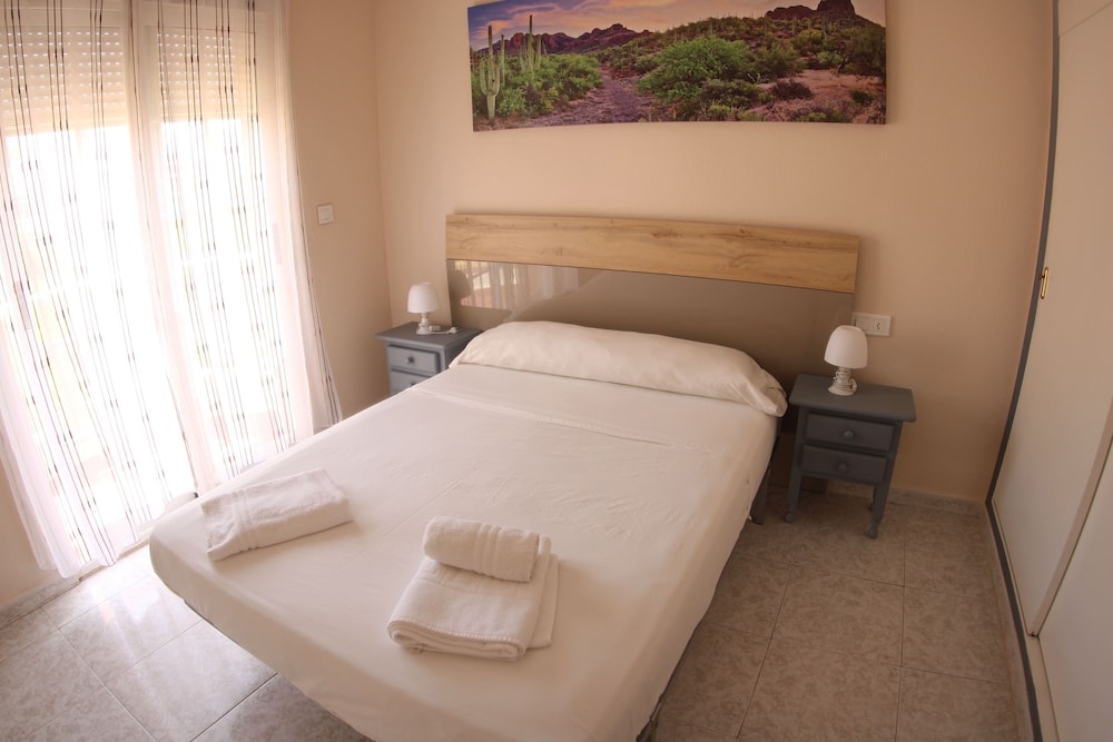 Apartment, 2 Bedrooms (6 adults) - Photo 6