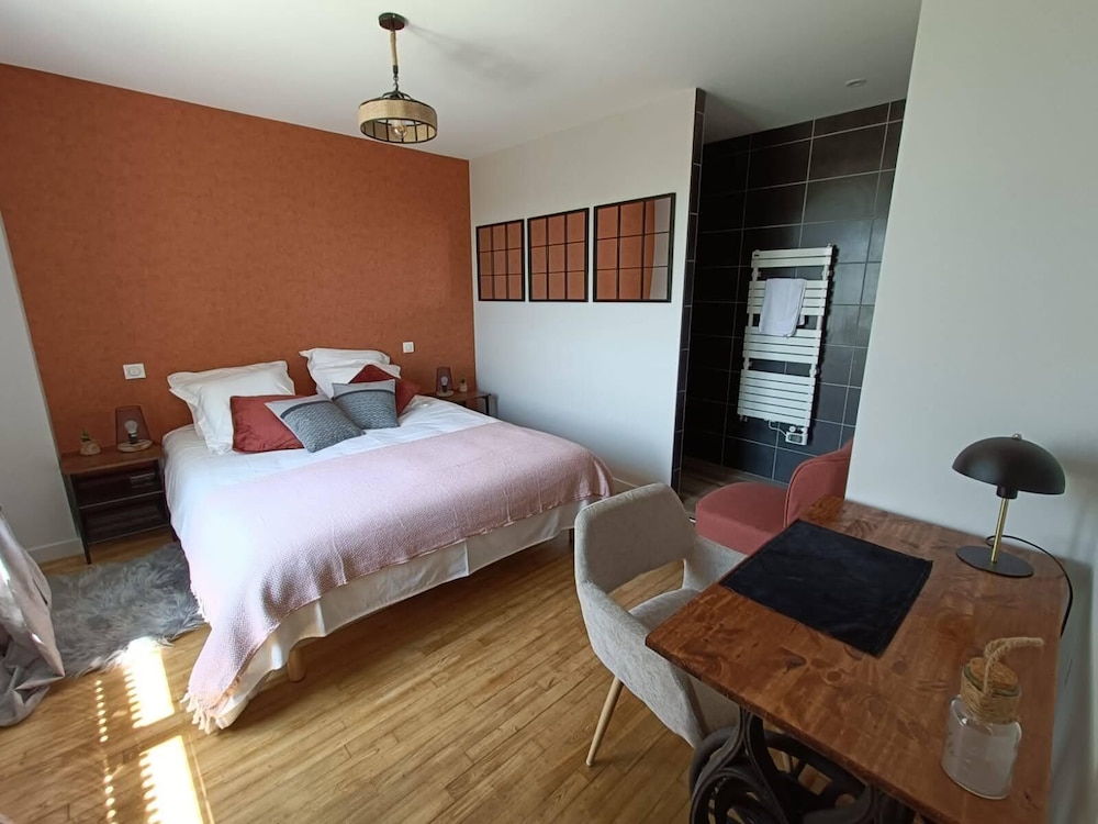 Comfort Suite, Ensuite, Courtyard View photo 1