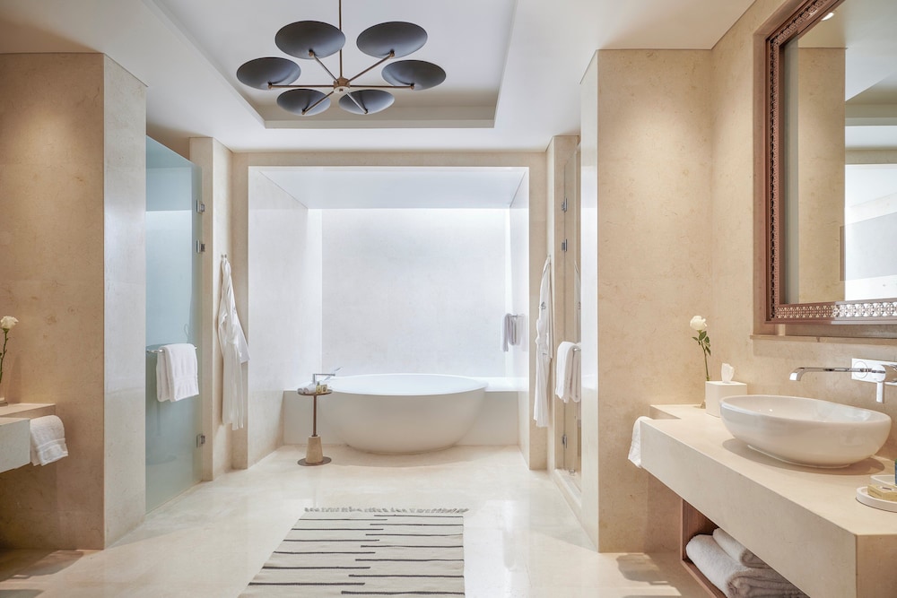 Suite (Imperial,1 King and 2 Twin, with Pool) - Photo 12