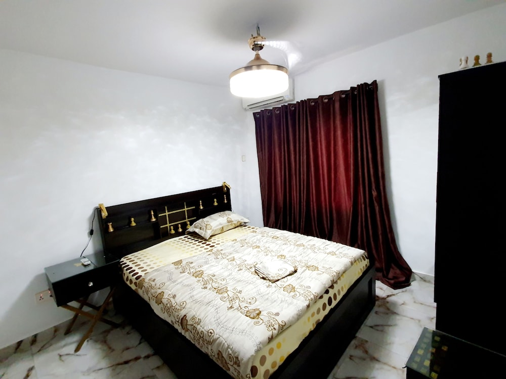 Luxury Apartment, 3 Bedrooms, Kitchen photo 2
