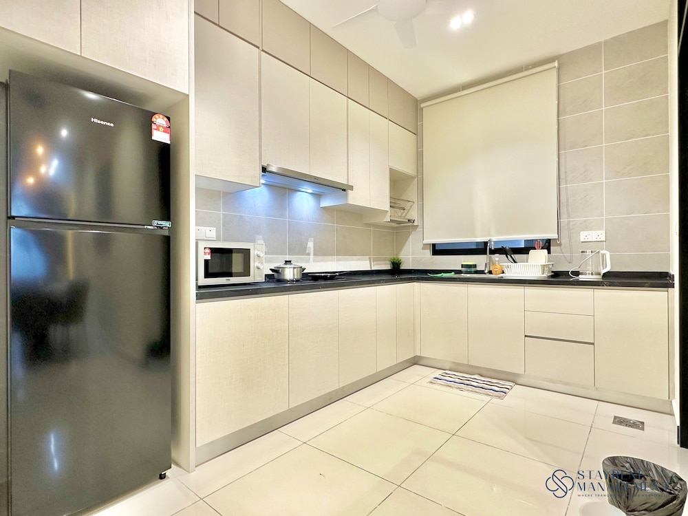 Comfort Apartment, 2 Bedrooms, Balcony, City View