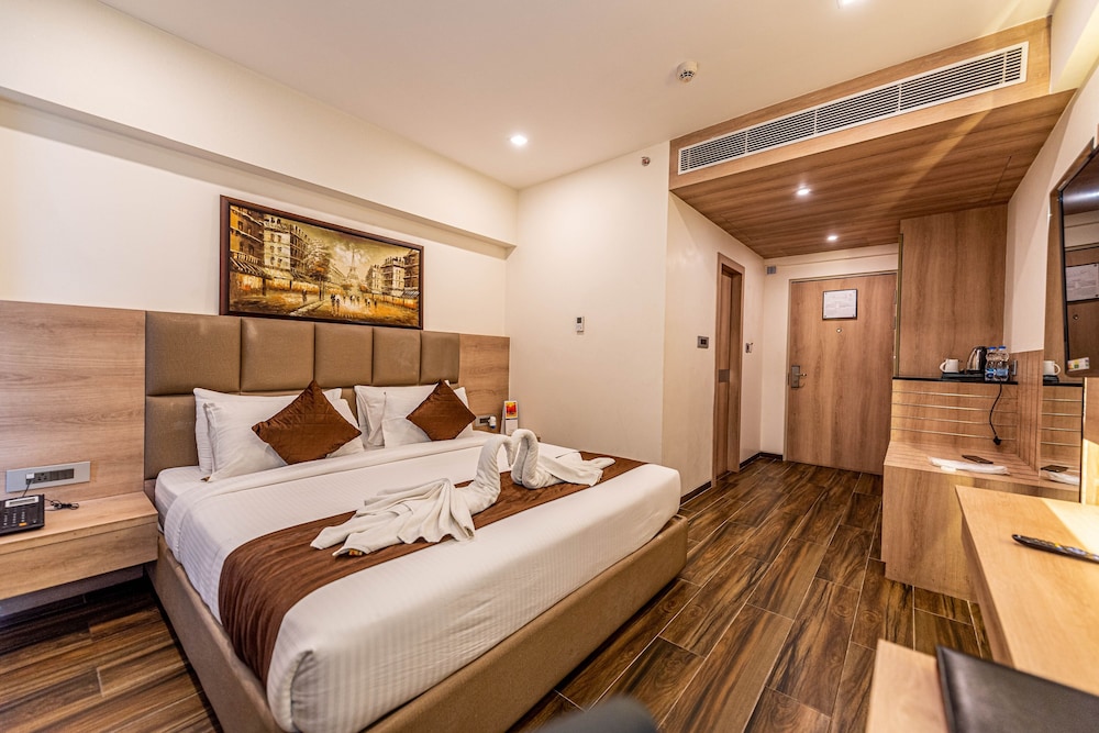 Executive Room - Photo 1