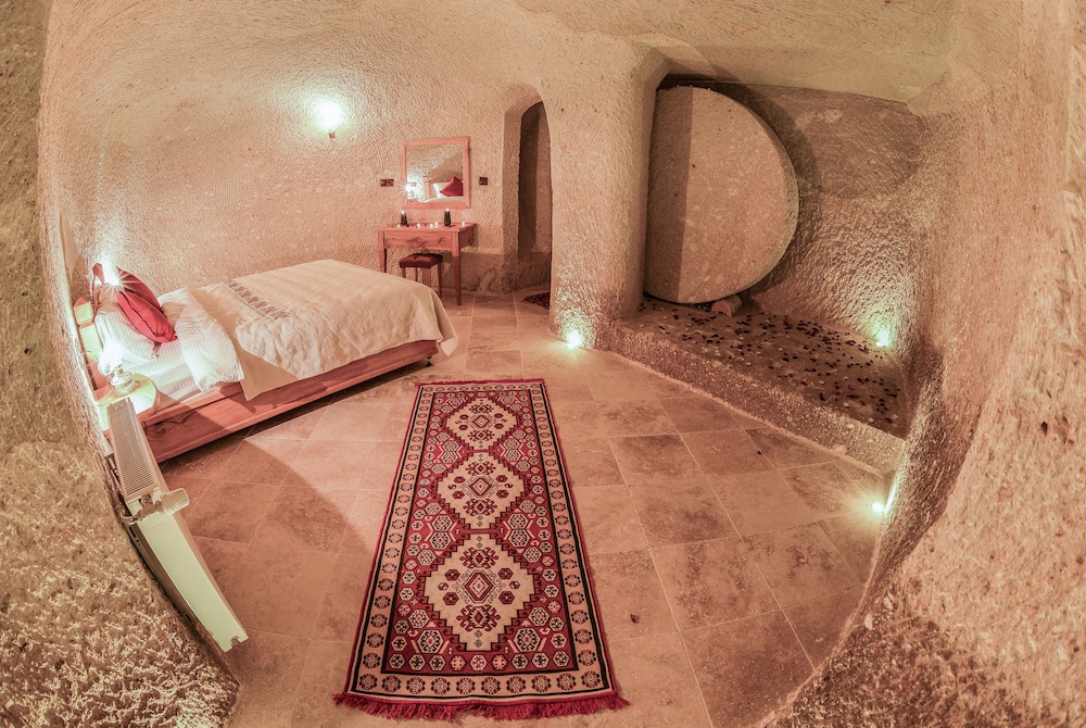 Family Suite (Stone Door) photo 2