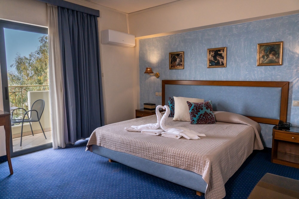 Sea View Junior Suite photo 3