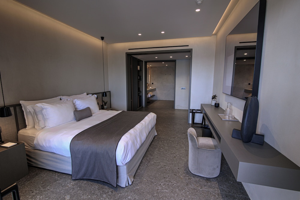 Superior Suite, Sea View - Photo 7