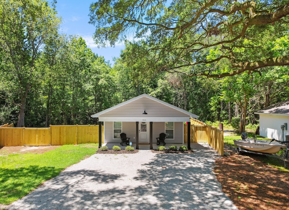 Standard Cottage