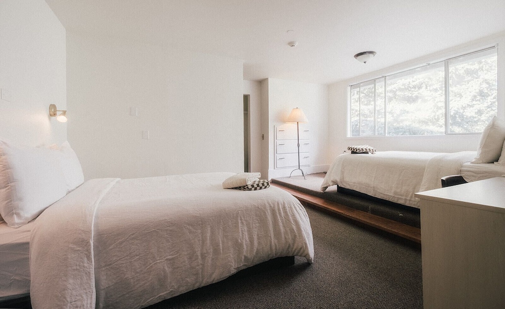 Double Room, 2 Double Beds, Shared Bathroom photo 1