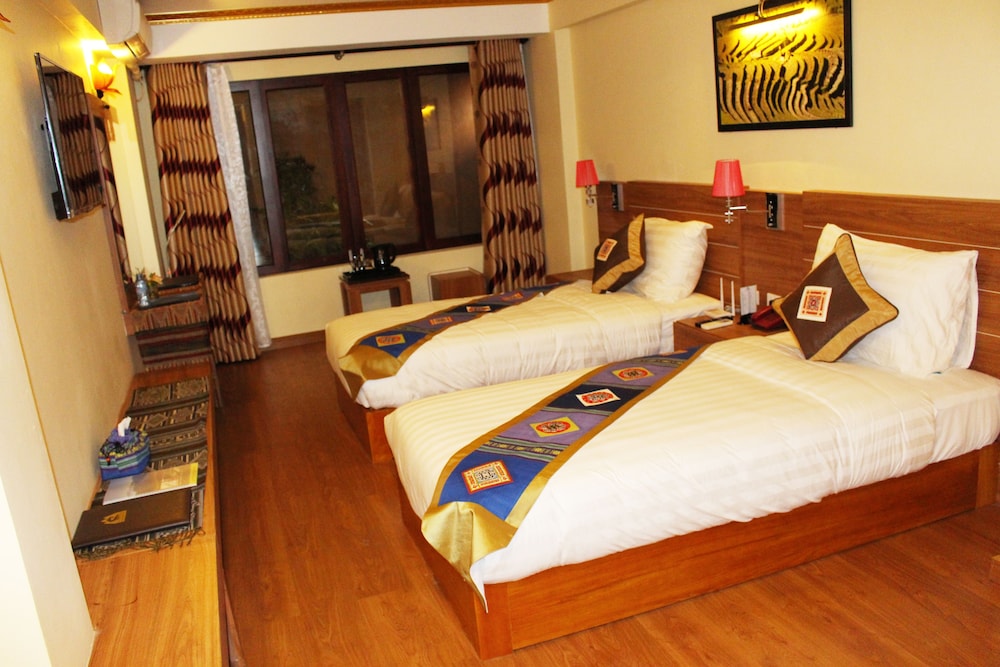 Deluxe Twin Room, City View photo 2