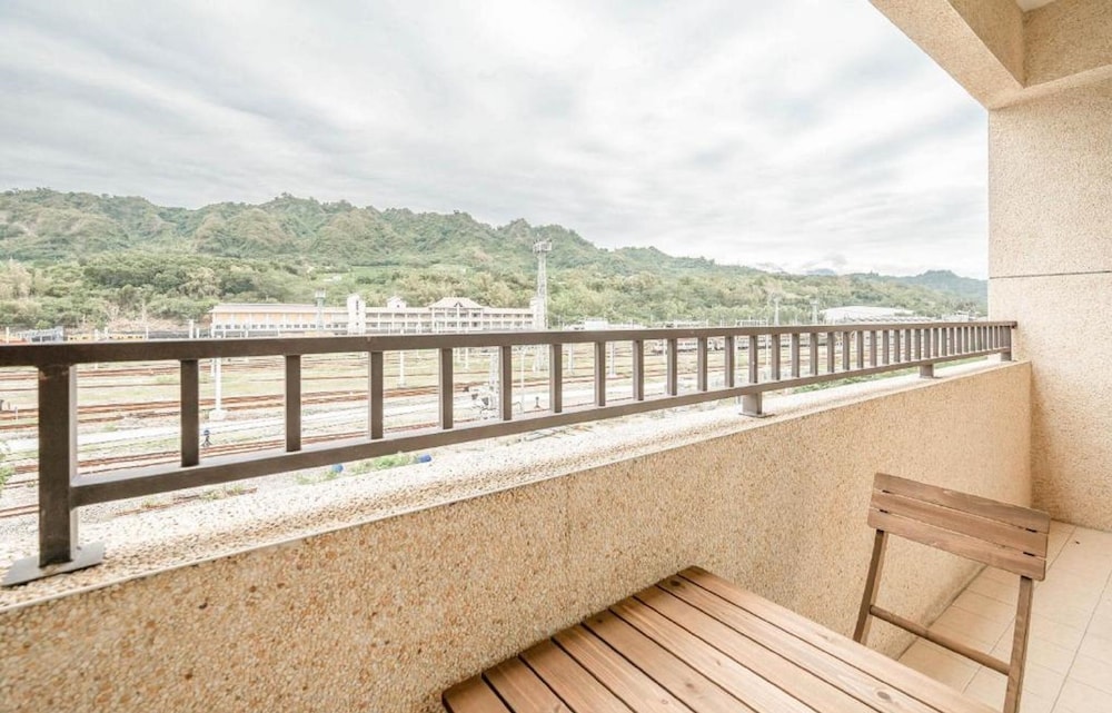 Deluxe Double Room, Balcony - Photo 7