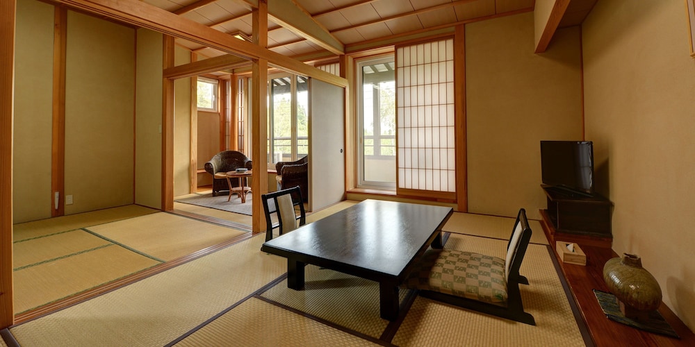 Japanese-Style Superior Room - New Building photo 1