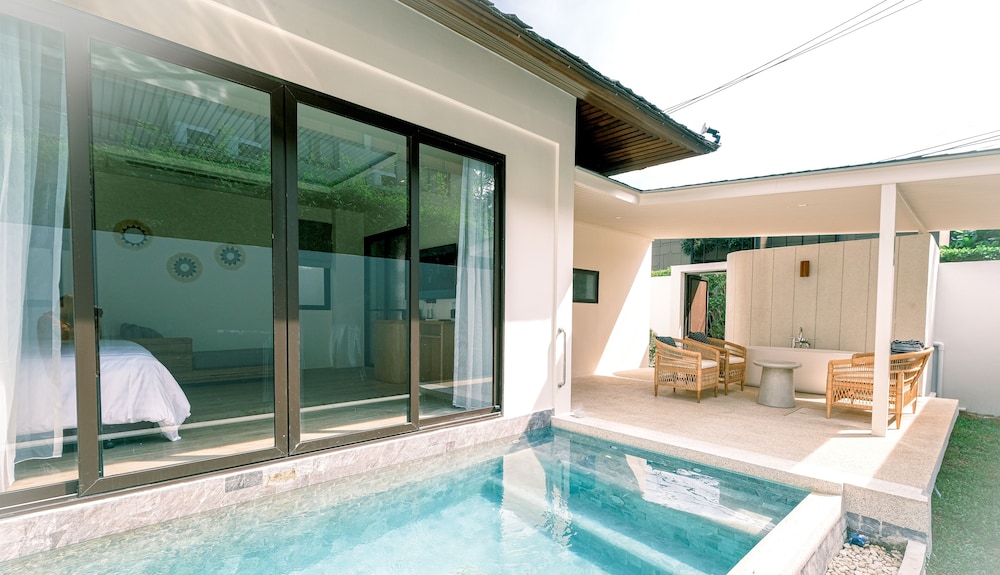 Premier Pool Villa (Roundtrip airport transfer) - Photo 5