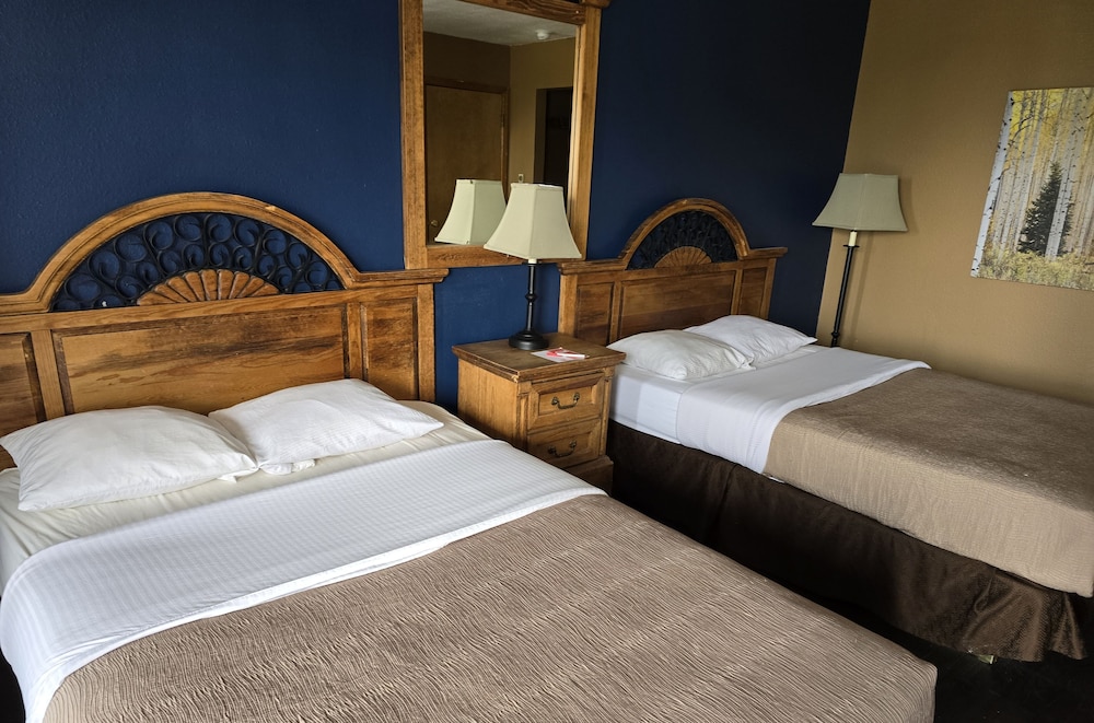 Room, 2 Double Beds, Non Smoking (Upgrade) photo 1