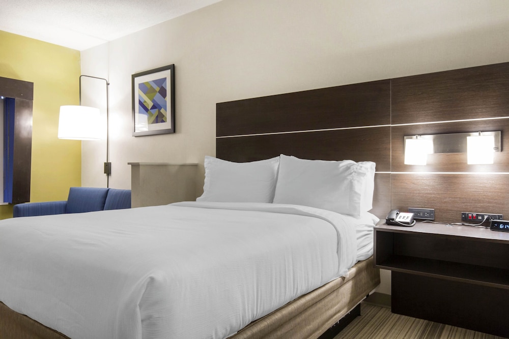 Studio Suite, 2 Queen Beds, Accessible Bathtub (Communications, Mobility) - Photo 1