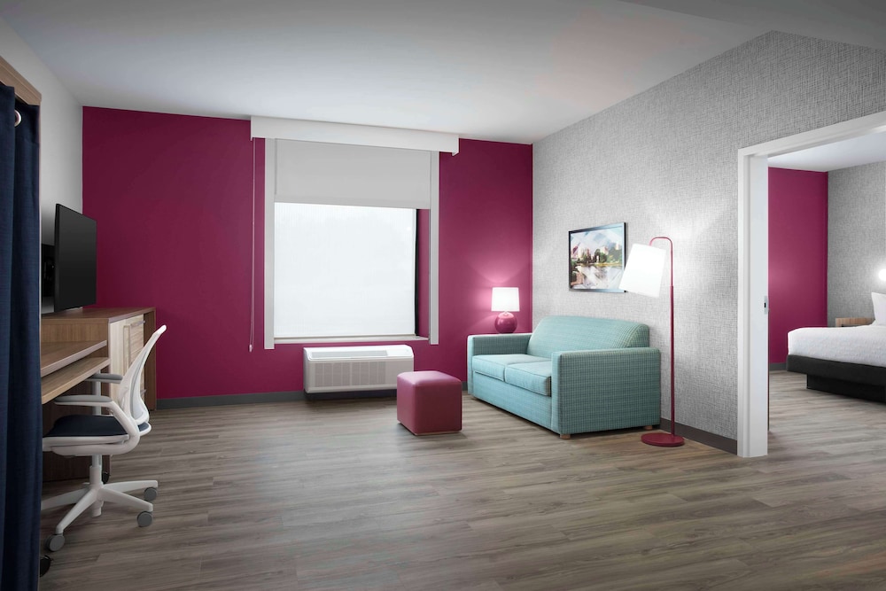 Suite, 1 Bedroom - Photo 5