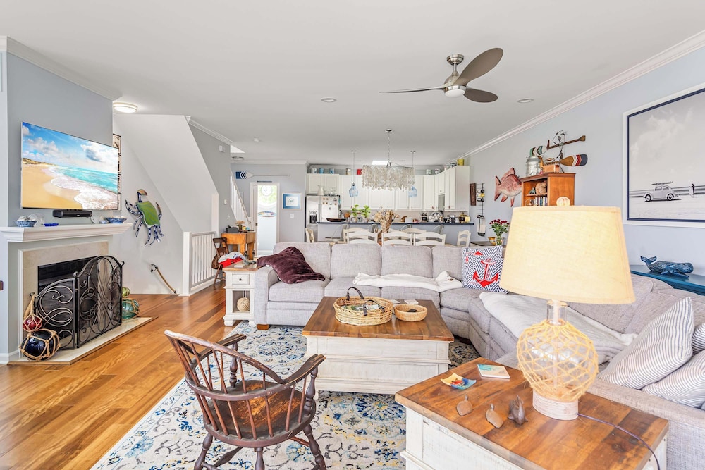 Townhome, Multiple Beds, Patio (Whale of a Time)