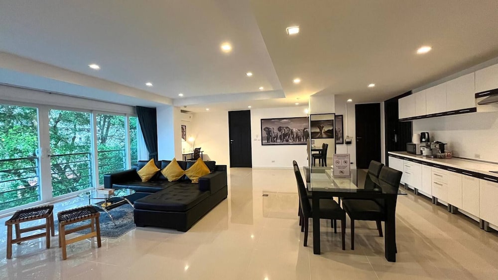 Apartment, 2 Bedrooms, Accessible, Balcony