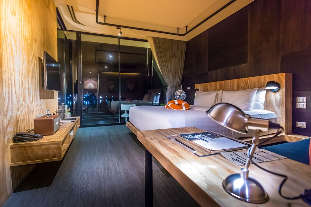 XFloat Cabin photo 2