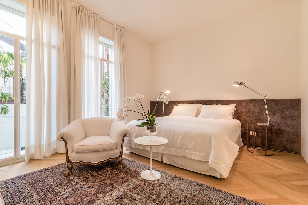 Double Room, River View photo 1