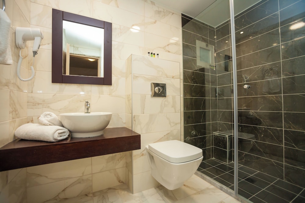Grand Apartment, 2 Bedrooms thumbnail 6