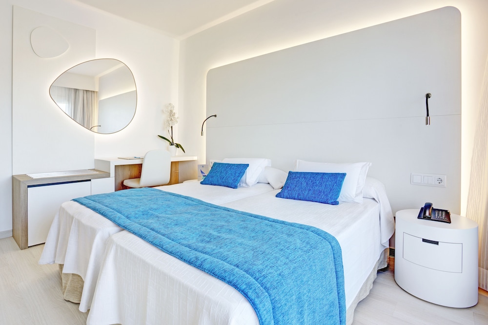Double Room, Balcony - Photo 3