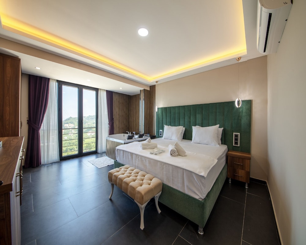 Luxury Villa photo 1