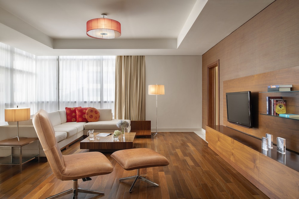 Premier Suite, 1 Bedroom - Photo 6