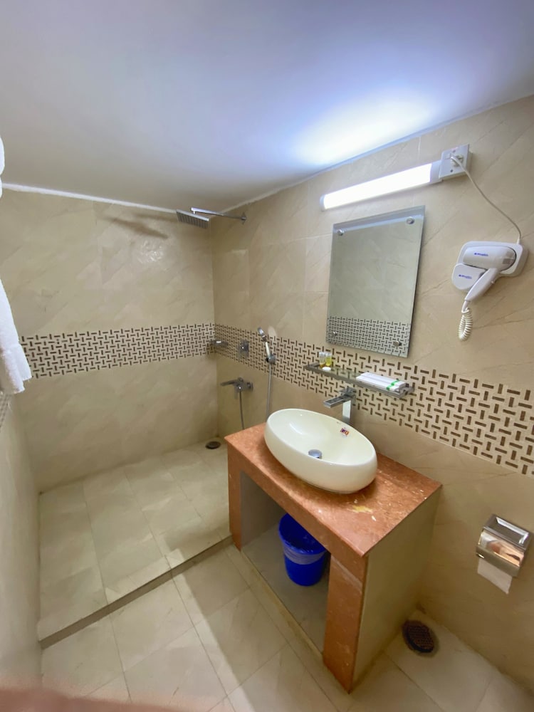 Deluxe Triple Room - Photo 6
