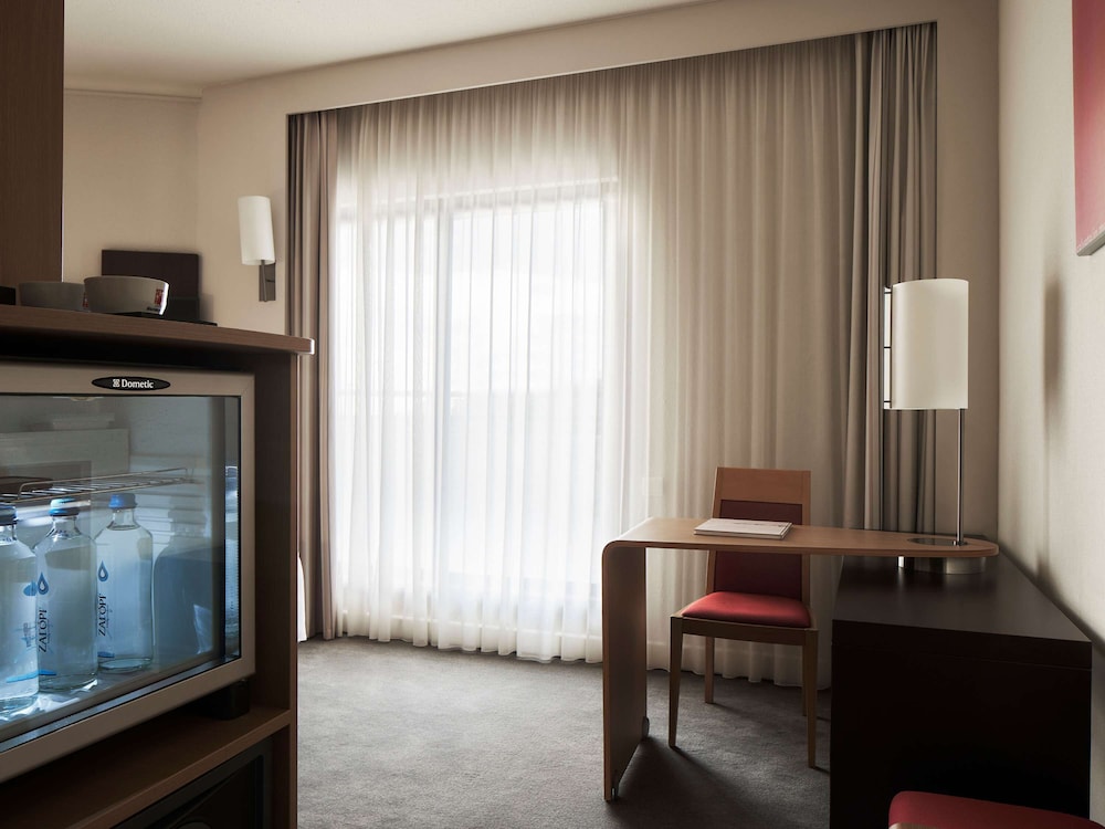 Executive Room With Balcony, 1 double bed or 1 double bed with sofa bed - Photo 15