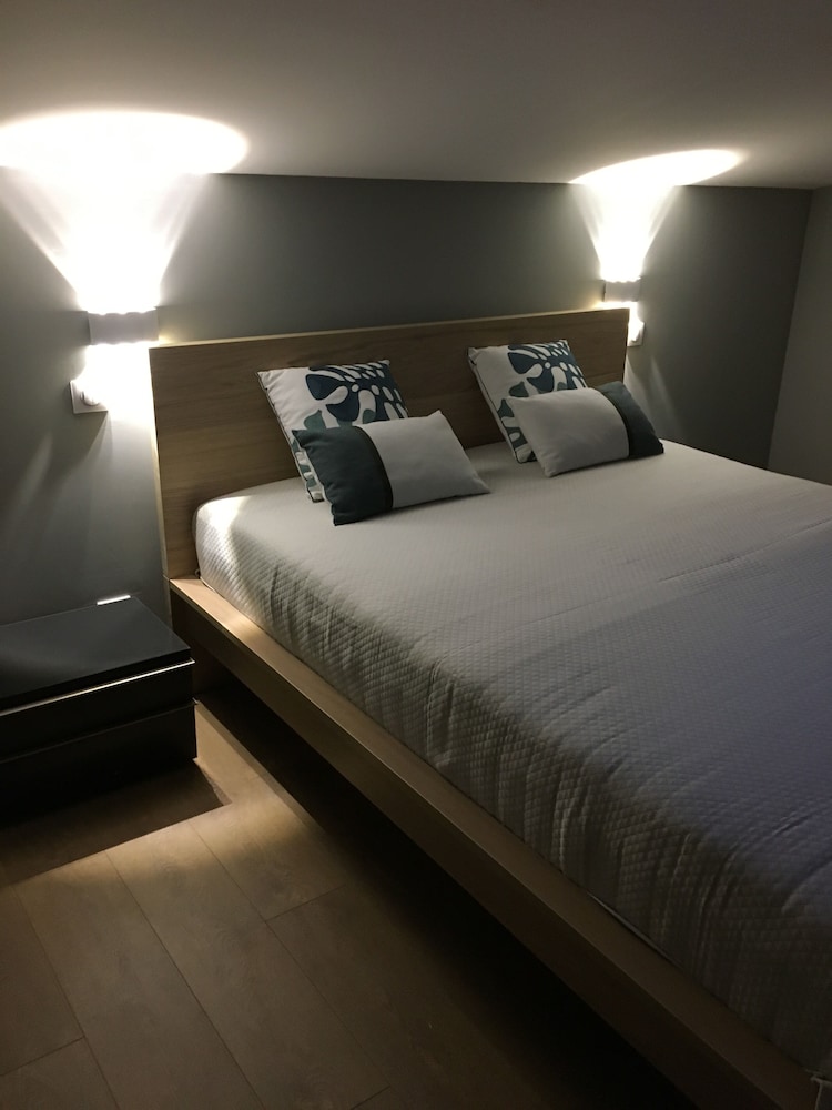 Elite Suite