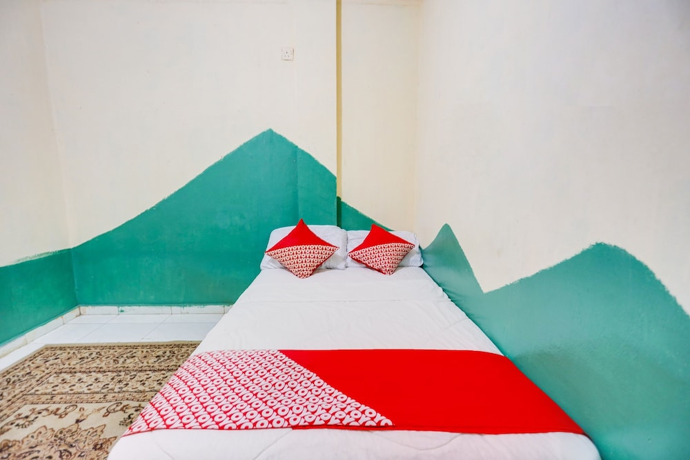 Economy Double Room - Photo 12