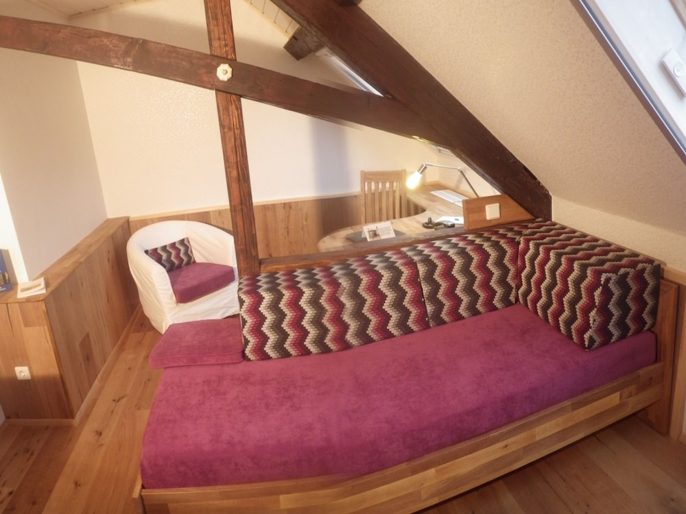 Standard Twin Room photo 2