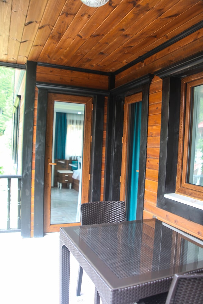 Deluxe Apartment, 1 Bedroom, Balcony, River View photo 3