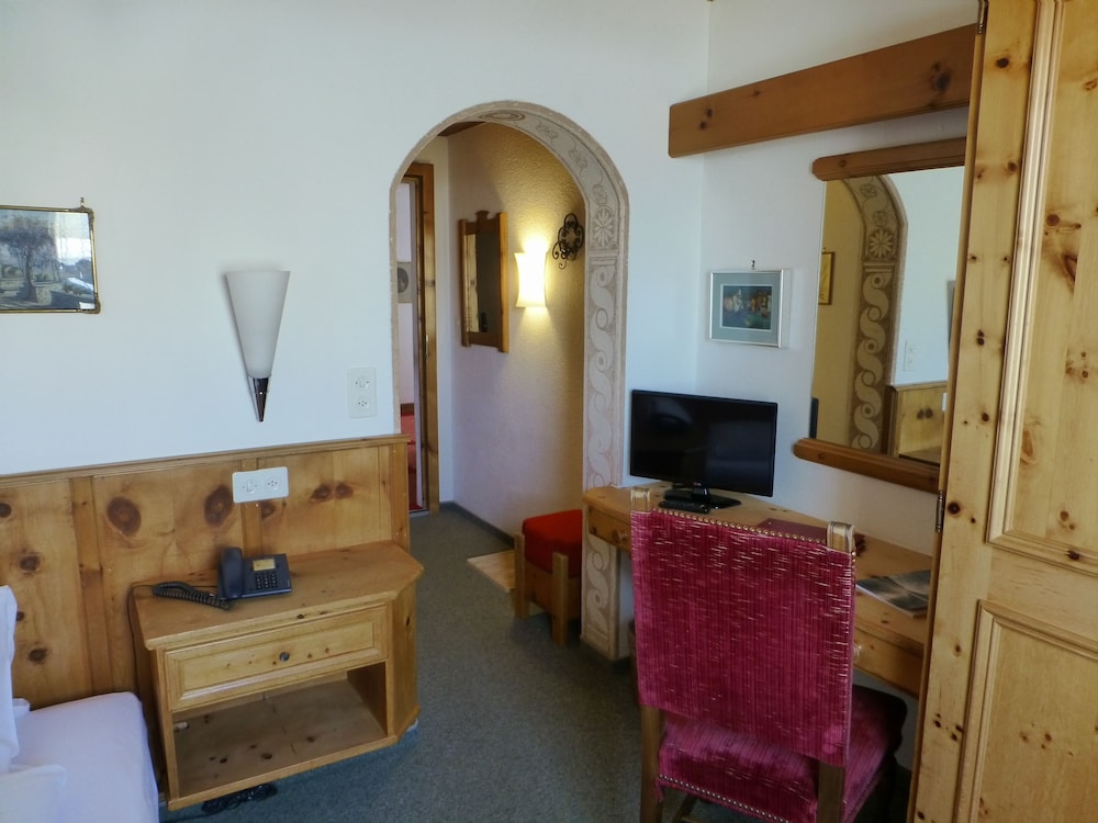 Standard Single Room, Mountain View photo 3