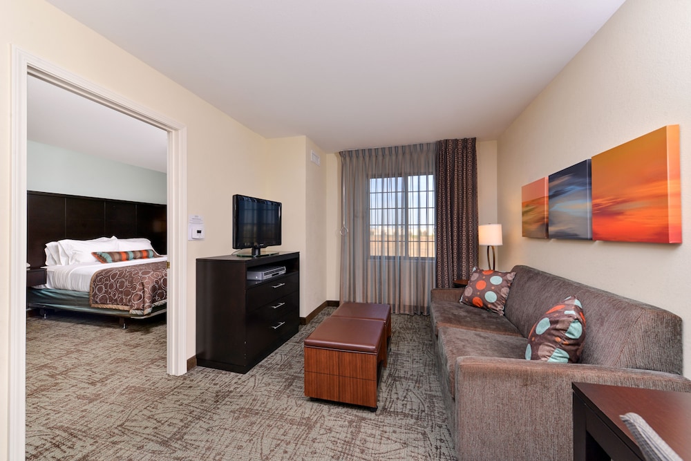 Suite, 1 Bedroom, Kitchen (1 King, Living, Dining)