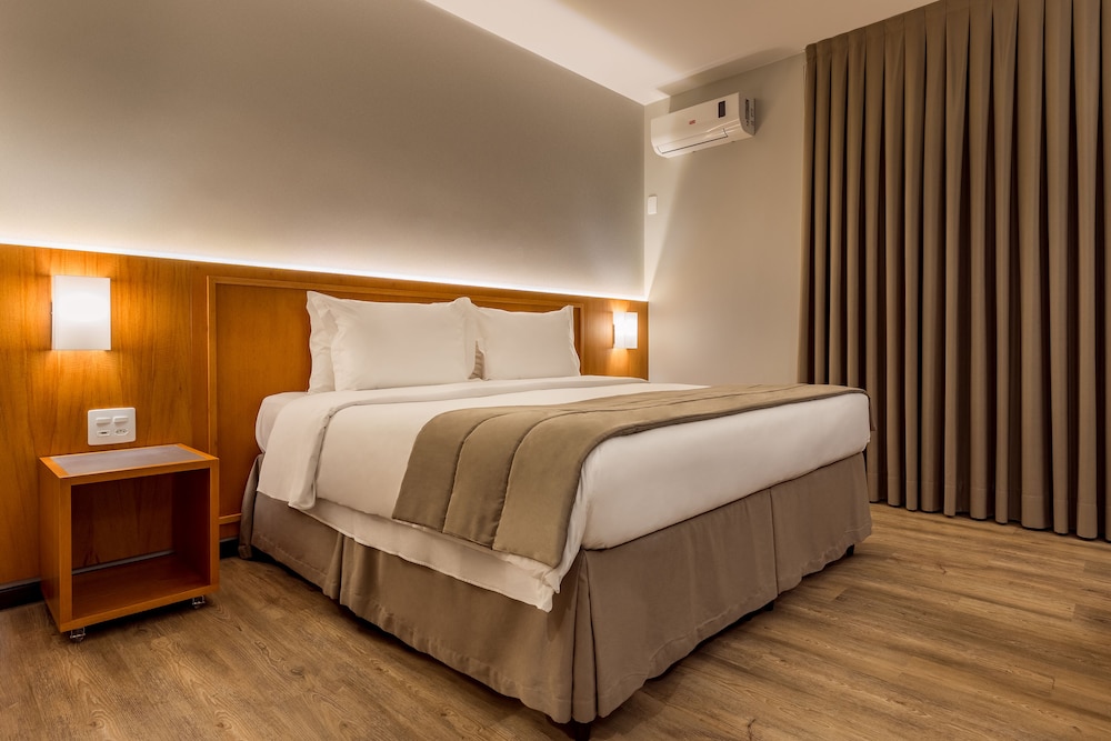 Deluxe Double or Twin Room photo 3