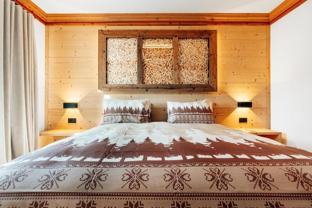 Junior Triple Room, Balcony, Mountain View photo 2