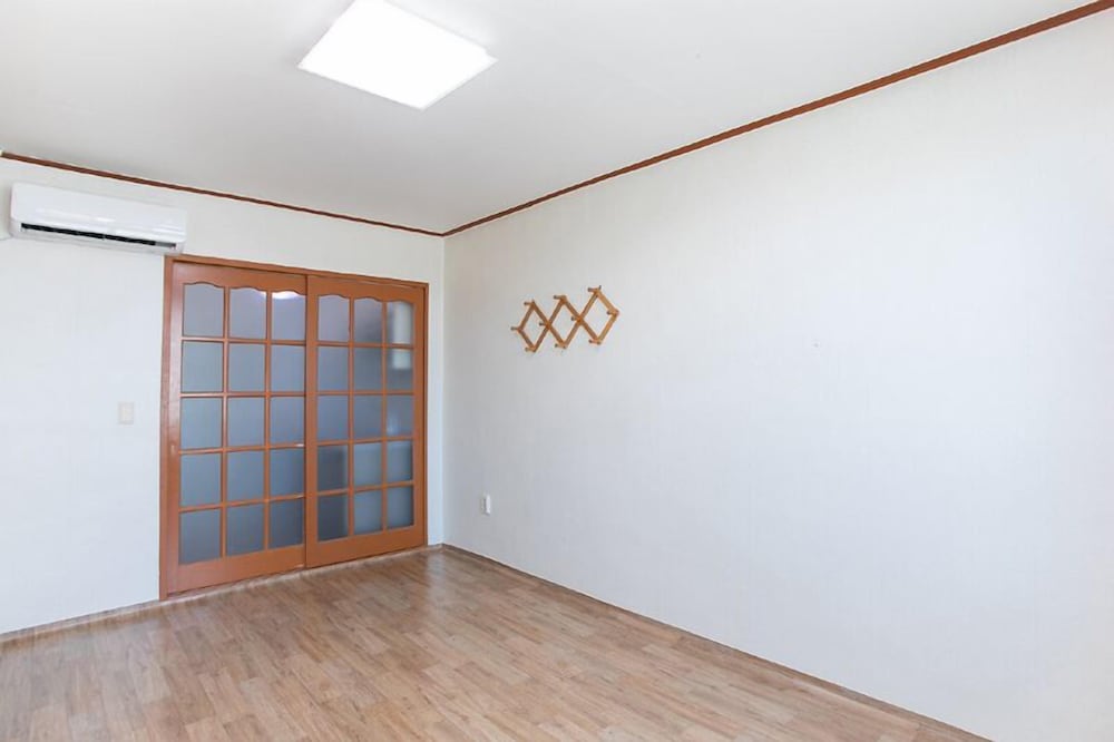 Room (Korean Ondol - 8 PY) photo 3
