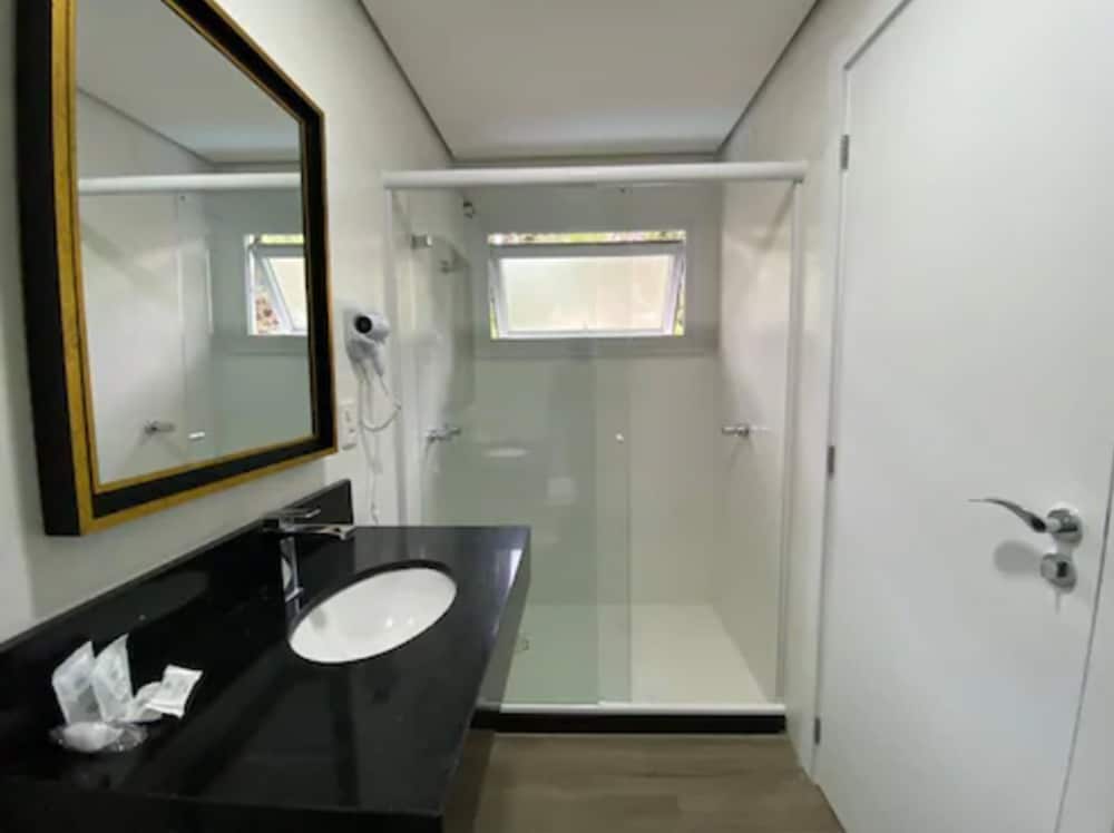 Luxury Triple Room photo 2