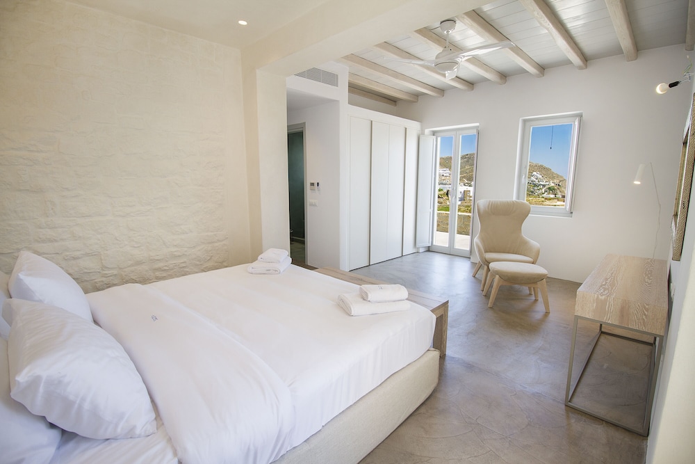 Grand Villa