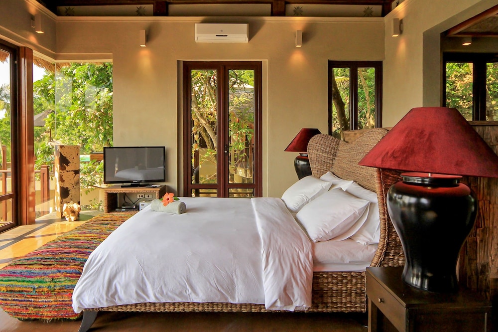 Exclusive Villa, 3 Bedrooms, Beach View, Beachfront photo 1