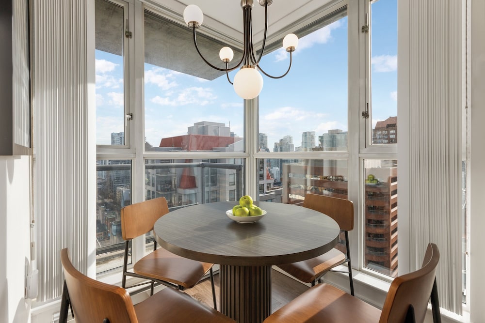 Standard Condo, 2 Bedrooms, Kitchen photo 3