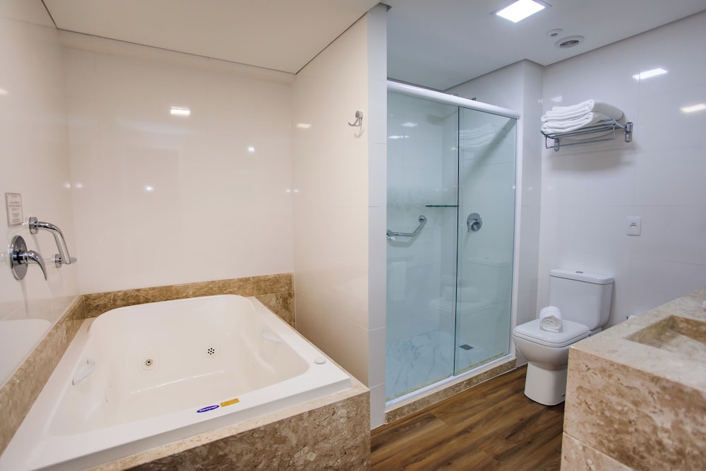 Grand Suite (Luxury) - Photo 3