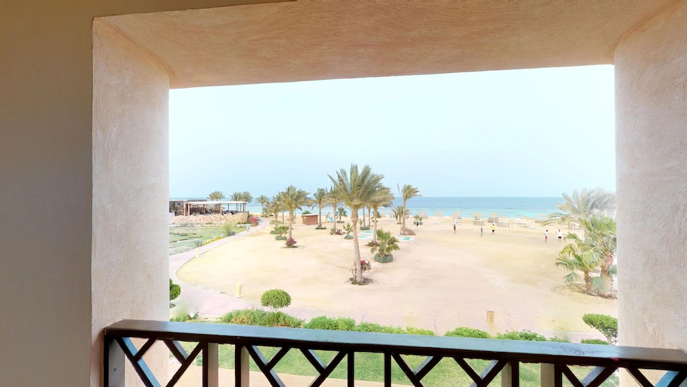 Standard Room, Sea View - Photo 3