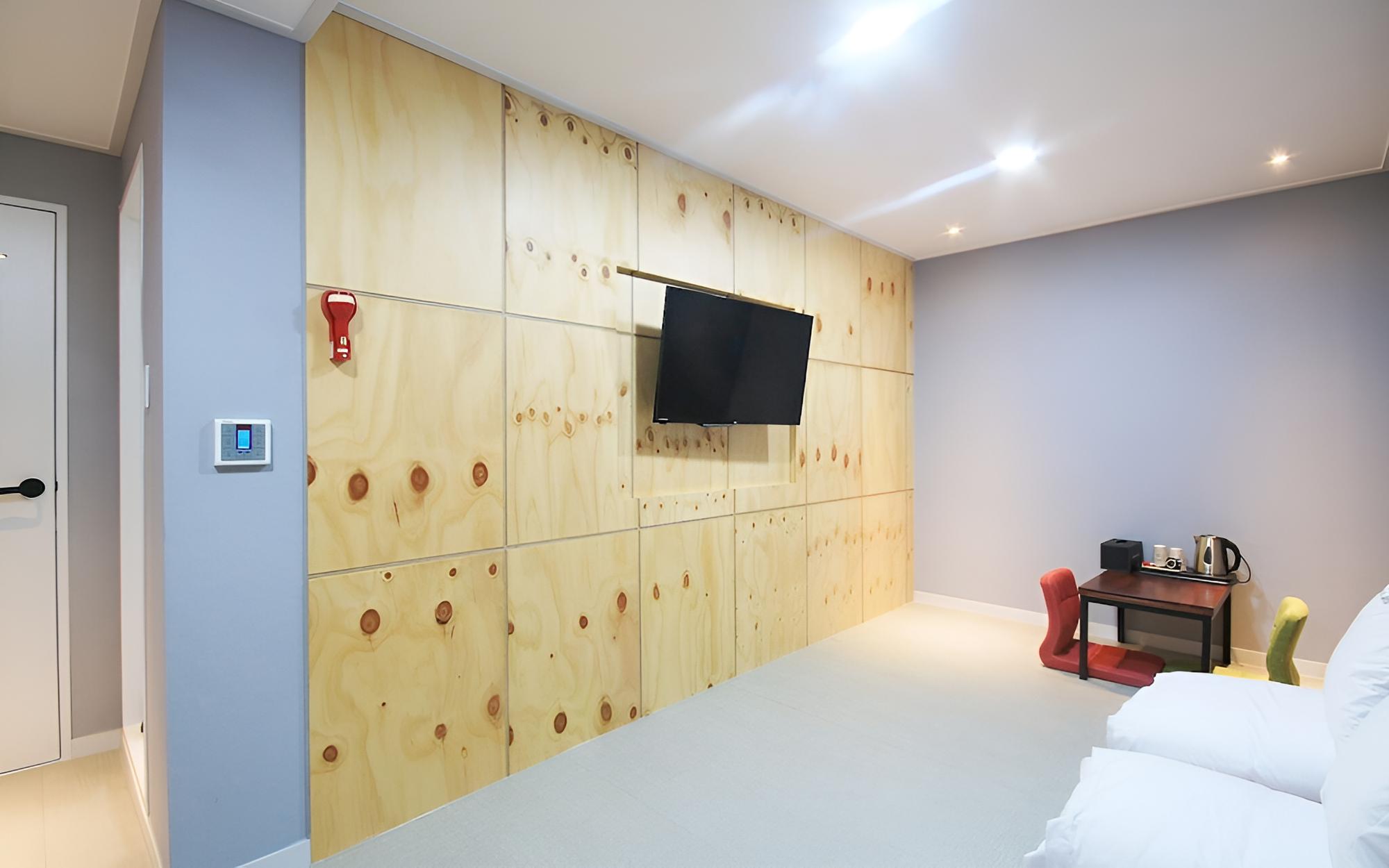 Room (Korean style room (Netflix available)) photo 2