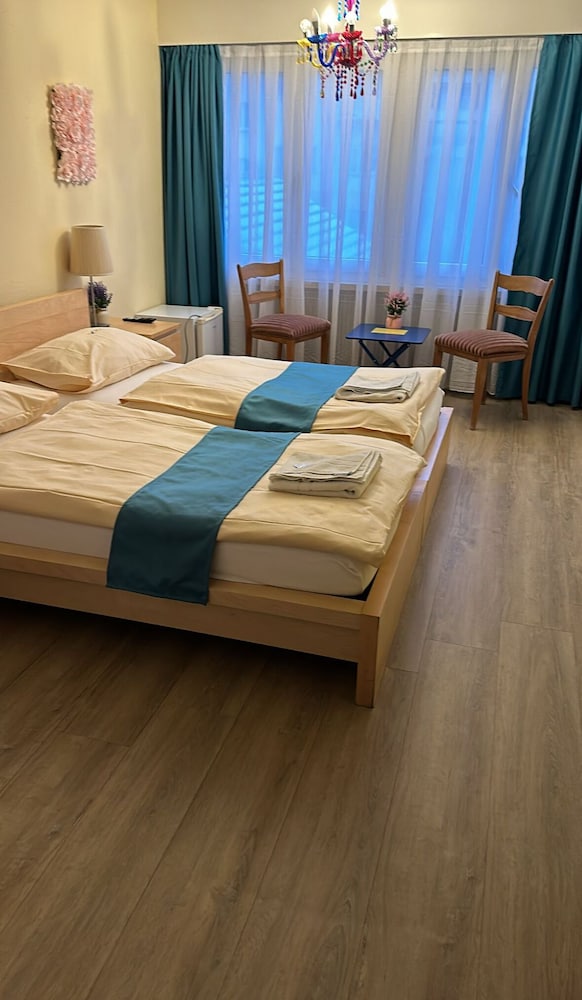 Double Room - Photo 18